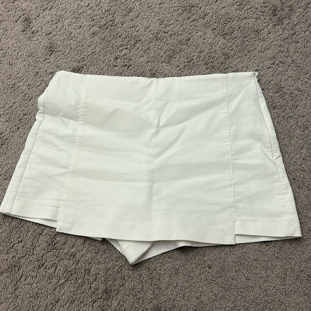 Zara Women’s White Skort